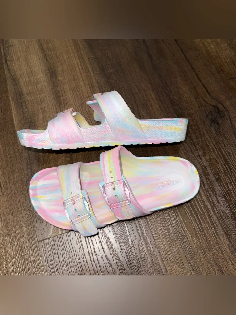 🌈 Cat & Jack Pastel Marble Slide Sandals (Youth Size 2) 🌈